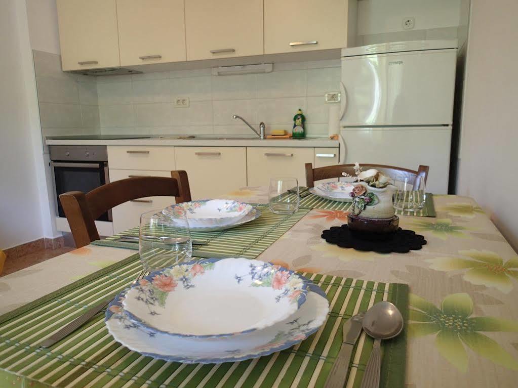 Apartments Nicole Пула Екстер'єр фото